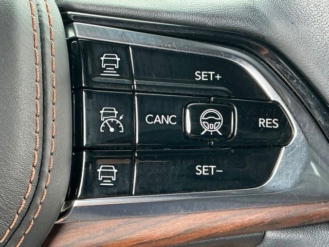 2023 Jeep Grand Cherokee Summit