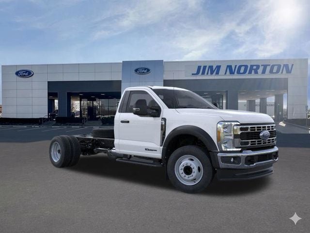 2025 Ford F-600SD XL
