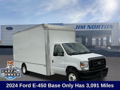 2024 Ford E-450SD Base DRW