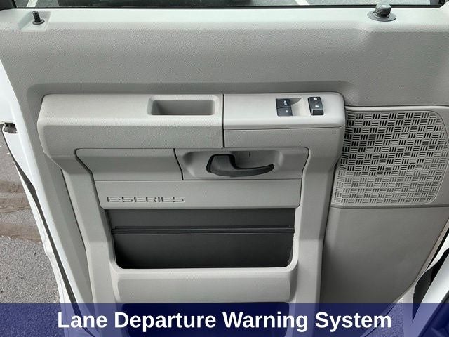 2024 Ford E-450SD Base DRW