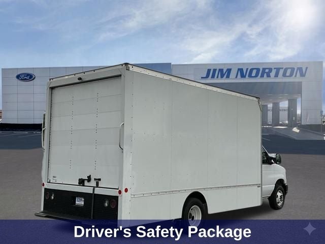 2024 Ford E-450SD Base DRW