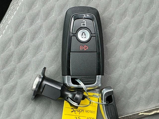 2022 Ford Escape Hybrid SE
