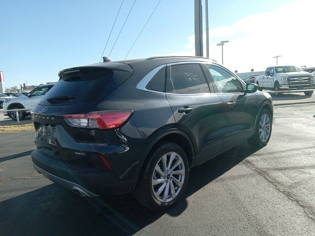 2022 Ford Escape Hybrid Titanium