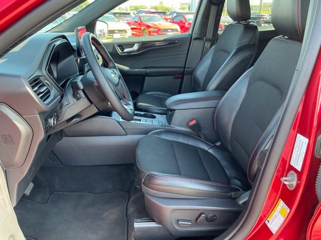 2025 Ford Escape ST-Line Select