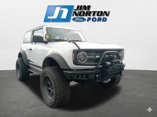 2022 Ford Bronco Base w/ Winch, Wheels, & Tires