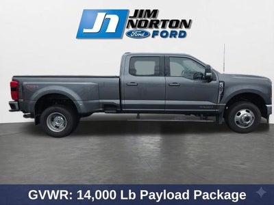 2025 Ford F-350SD Lariat DRW
