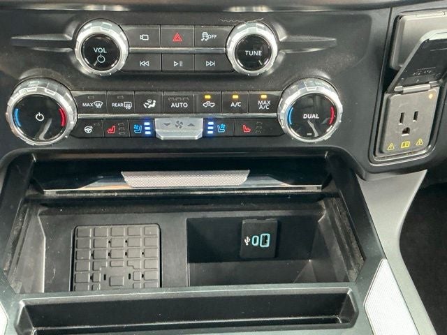 2025 Ford F-350SD Lariat