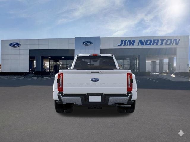 2026 Ford F-350SD Lariat DRW