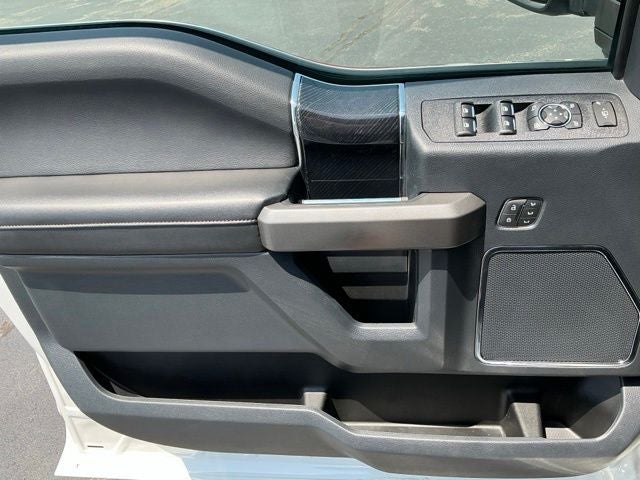 2022 Ford F-450SD Platinum
