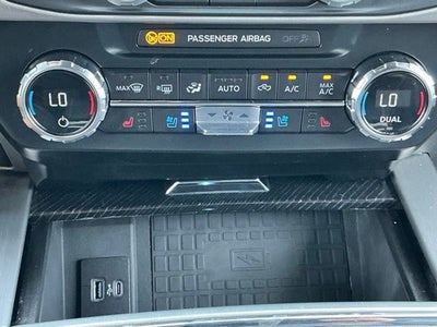 2022 Ford F-450SD Platinum