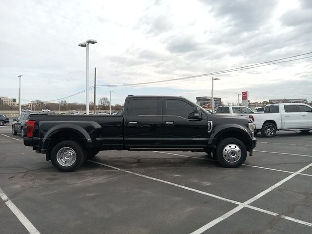 2022 Ford F-450SD Limited