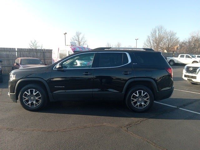 2023 GMC Acadia SLT