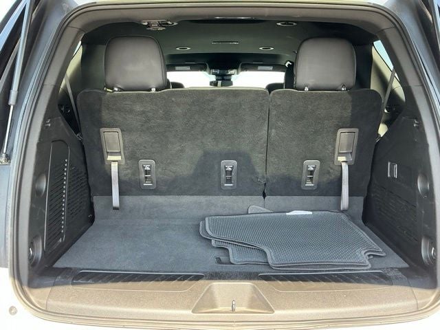 2025 Chevrolet Tahoe LS