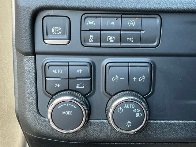 2025 Chevrolet Tahoe LS