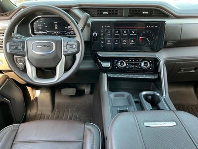 2025 GMC Sierra 2500HD Denali