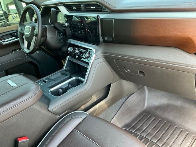 2025 GMC Sierra 2500HD Denali
