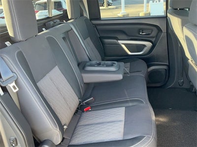 2023 Nissan Titan SV