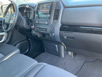 2023 Nissan Titan SV