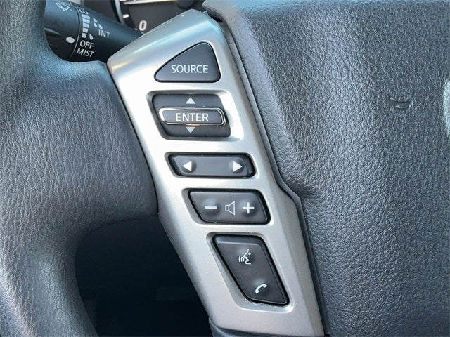 2023 Nissan Titan SV