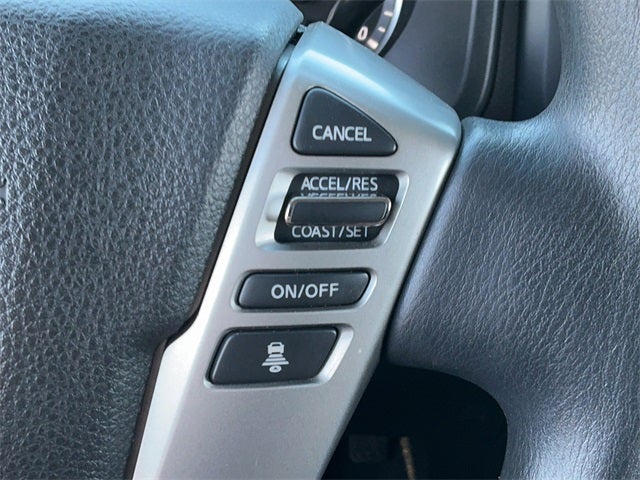 2023 Nissan Titan SV