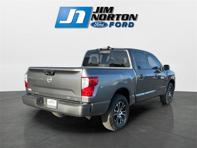 2023 Nissan Titan SV