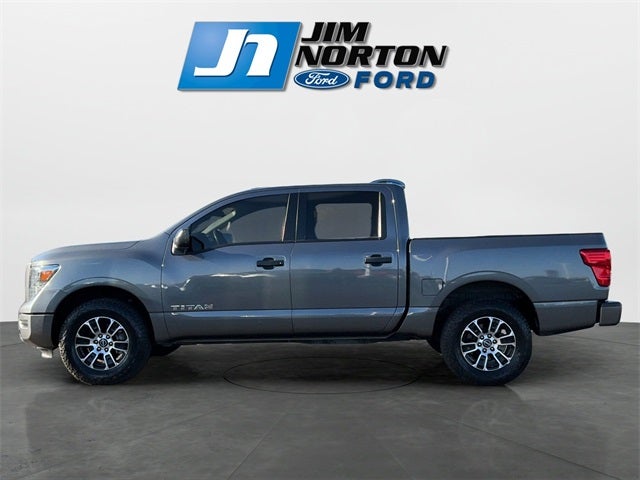 2023 Nissan Titan SV