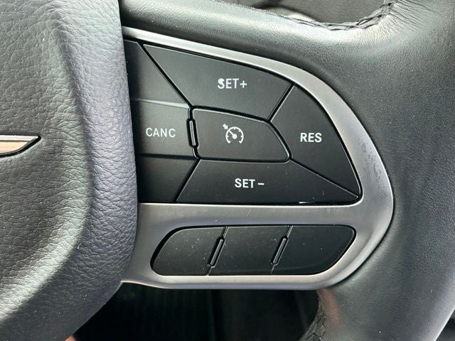 2018 Chrysler 300 Touring