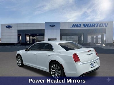 2018 Chrysler 300 Touring