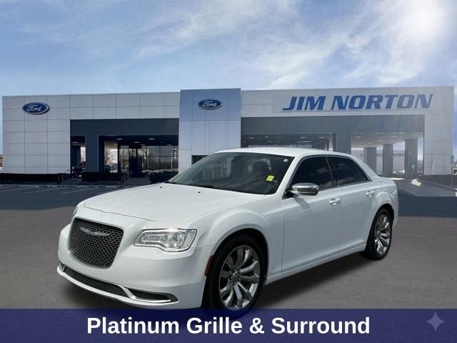 2018 Chrysler 300 Touring