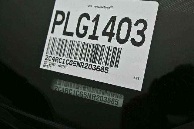 2022 Chrysler Voyager LX