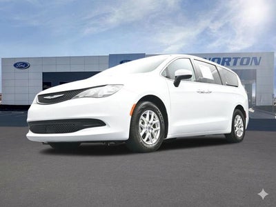 2022 Chrysler Voyager LX