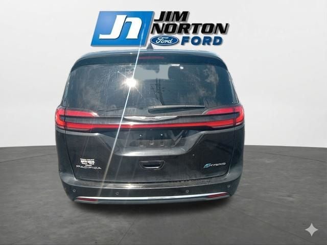 2023 Chrysler Pacifica Hybrid Touring L