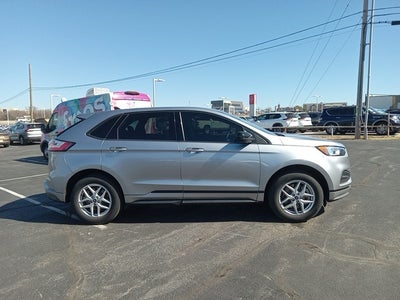 2024 Ford Edge SE