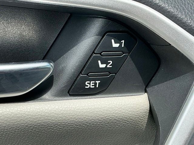 2020 Toyota RAV4 Limited