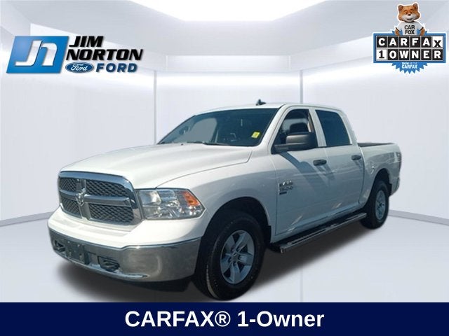 2022 RAM 1500 Classic SLT