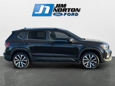 2024 Volkswagen Taos 1.5T SE