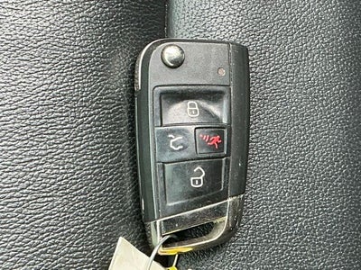 2021 Volkswagen Golf GTI 2.0T SE