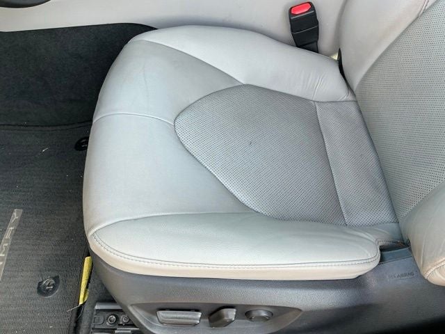 2024 Toyota Camry Hybrid XLE
