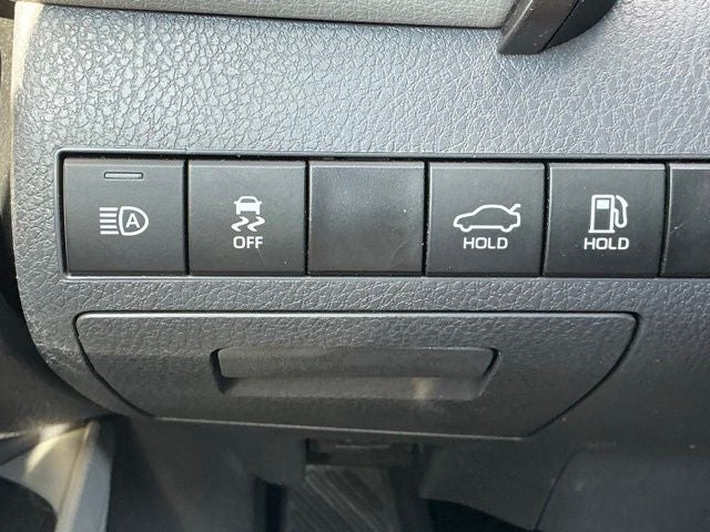2024 Toyota Camry Hybrid XLE