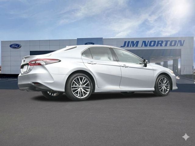 2024 Toyota Camry Hybrid XLE