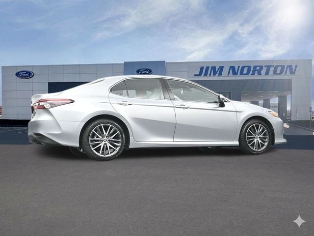 2024 Toyota Camry Hybrid XLE