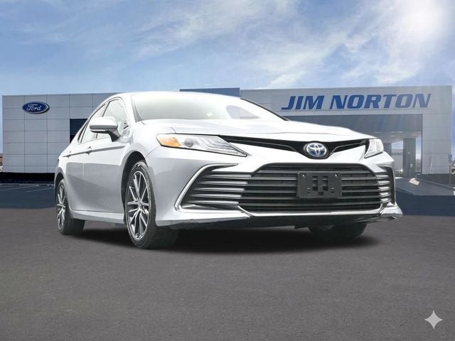 2024 Toyota Camry Hybrid XLE