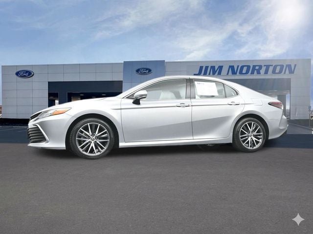2024 Toyota Camry Hybrid XLE