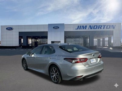 2024 Toyota Camry Hybrid XLE