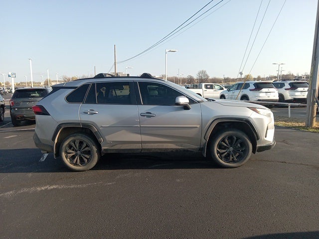 2023 Toyota RAV4 Hybrid SE