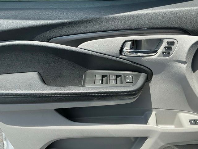 2019 Honda Pilot EX-L w/Navigation and Rear Entertainment System