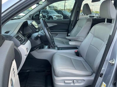 2019 Honda Pilot EX-L w/Navigation and Rear Entertainment System