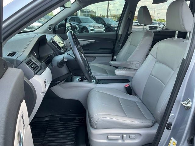 2019 Honda Pilot EX-L w/Navigation and Rear Entertainment System