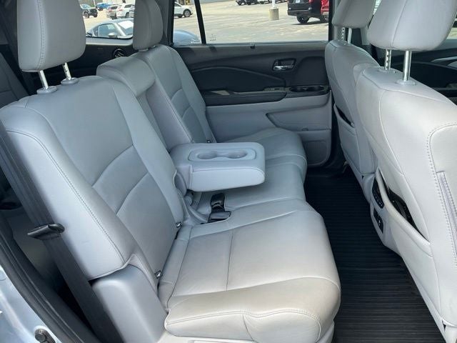 2019 Honda Pilot EX-L w/Navigation and Rear Entertainment System