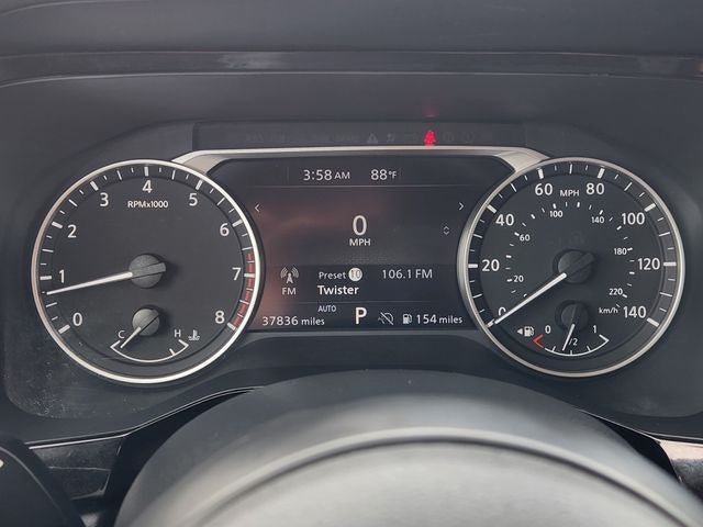 2025 Nissan Pathfinder SV